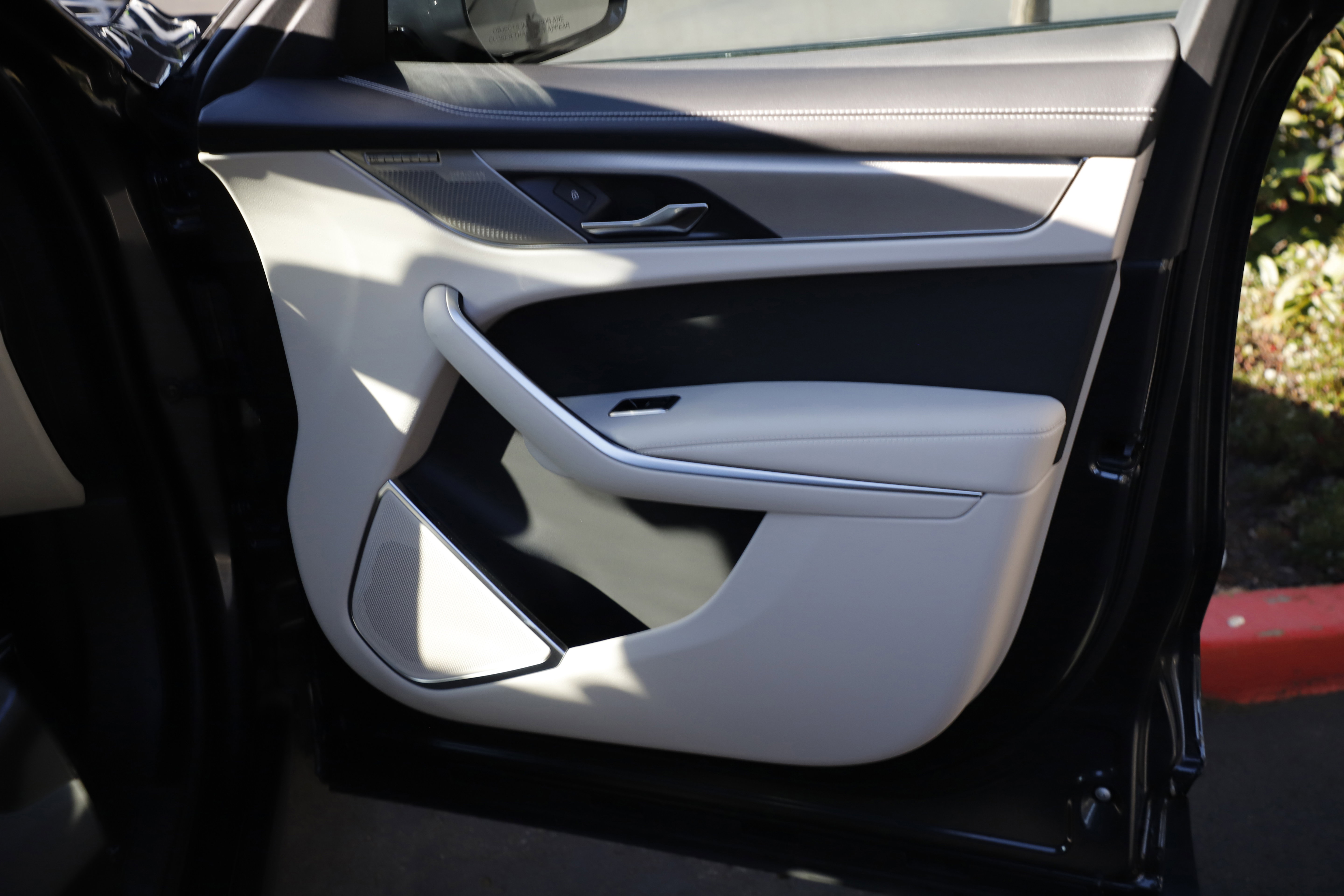 New 2026 Jaguar F-PACE R-Dynamic S image 12