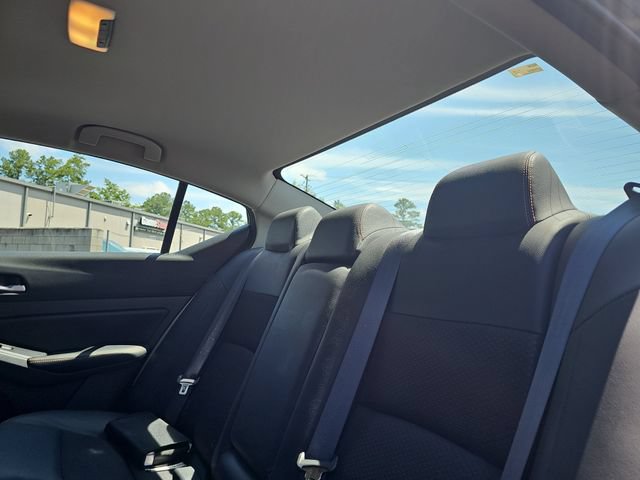 Used 2022 Nissan Altima 2.5 SR FWD image 15