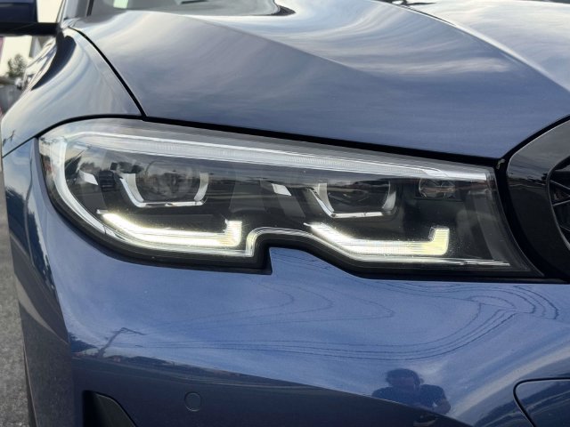Used 2022 BMW 330i xDrive Sedan w/ Convenience Package AWD/4WD image 14