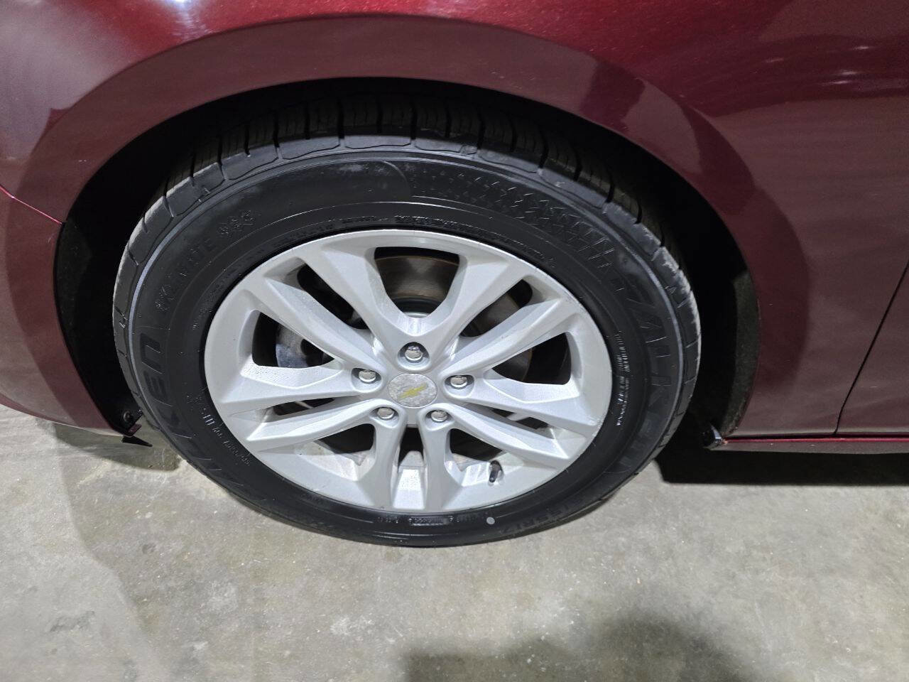 Used 2016 Chevrolet Malibu LT w/ Leather Package image 22