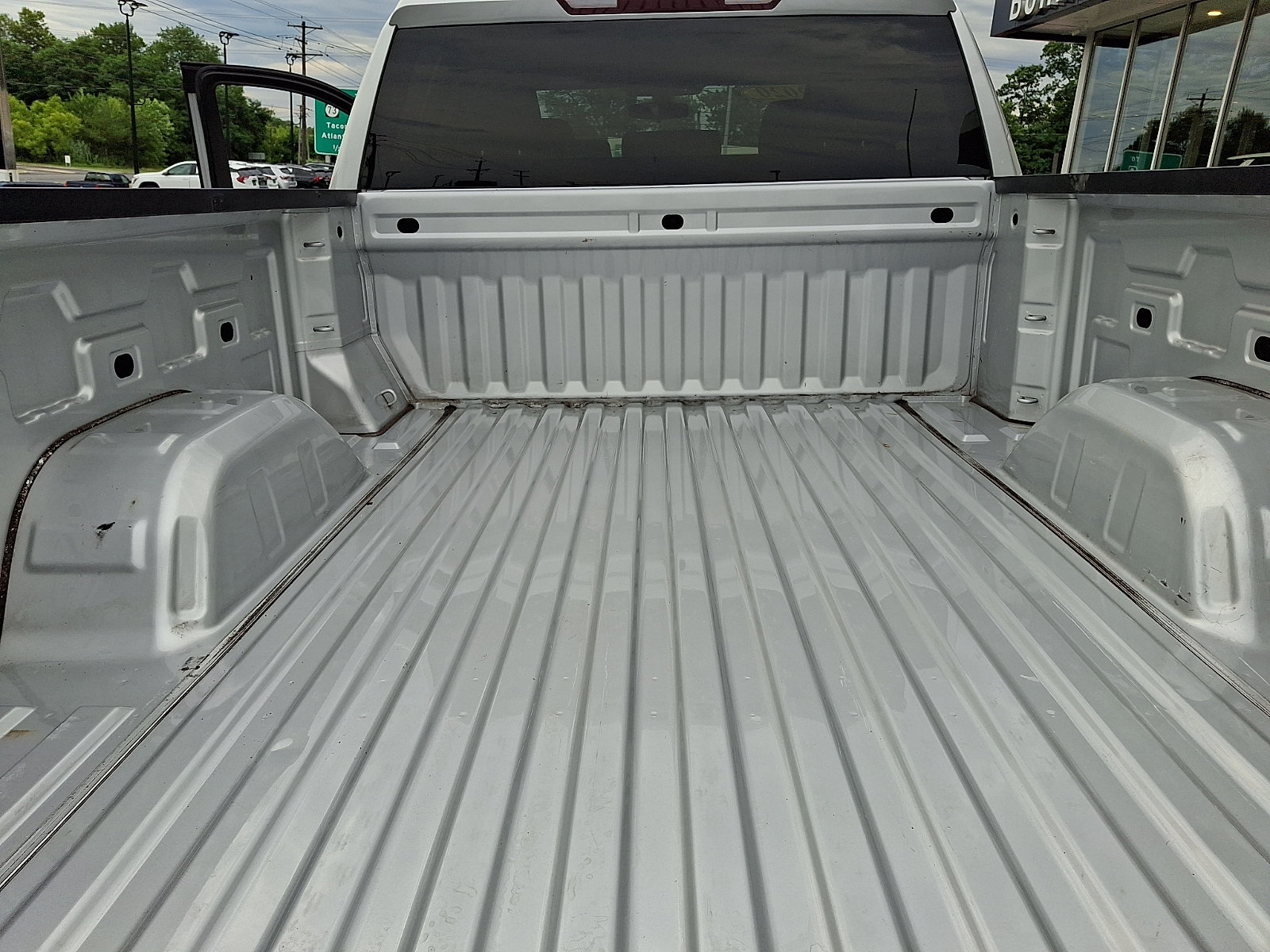 Certified 2020 GMC Sierra 1500 SLE w/ SLE Value Package AWD/4WD image 29