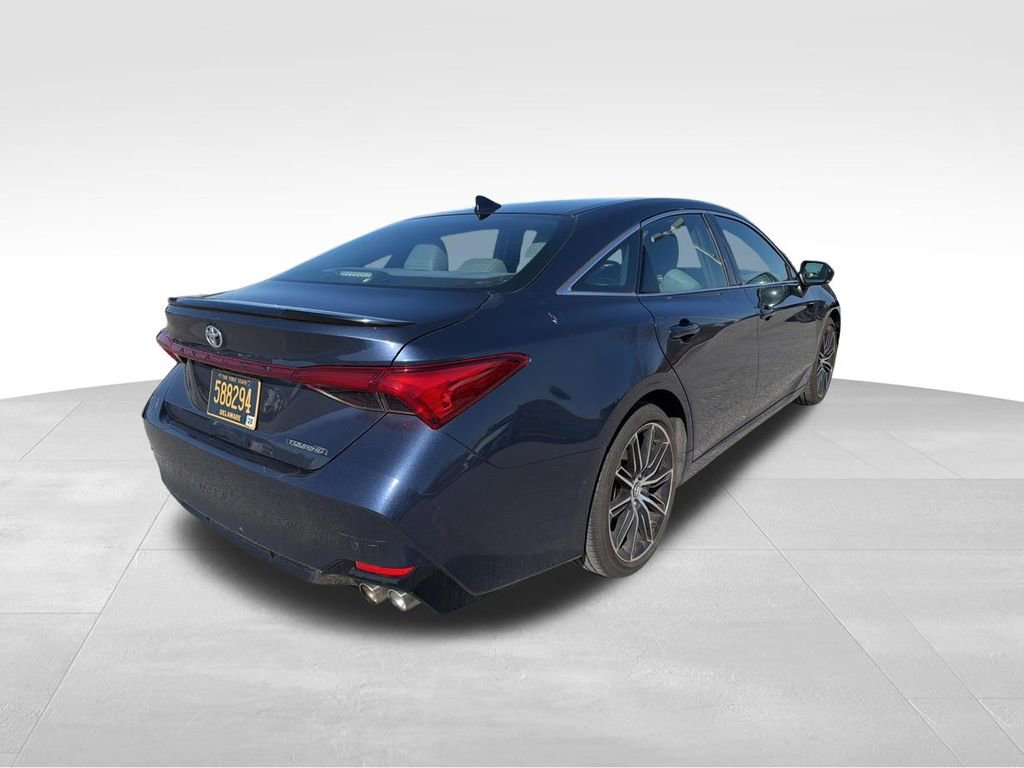 Used 2019 Toyota Avalon Touring w/ Advanced Safety Package image 7