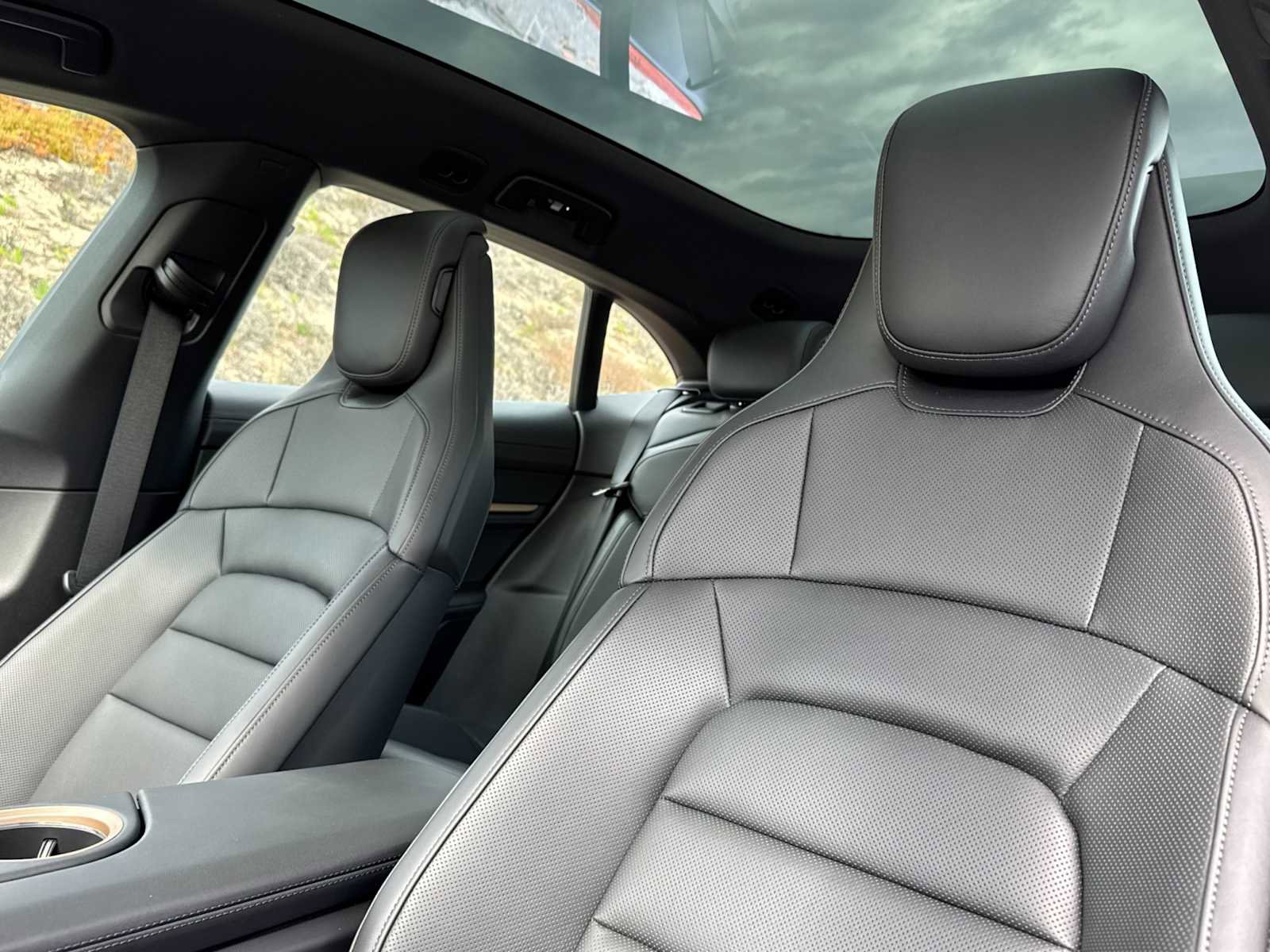 New 2025 Porsche Taycan 4 Cross Turismo image 5