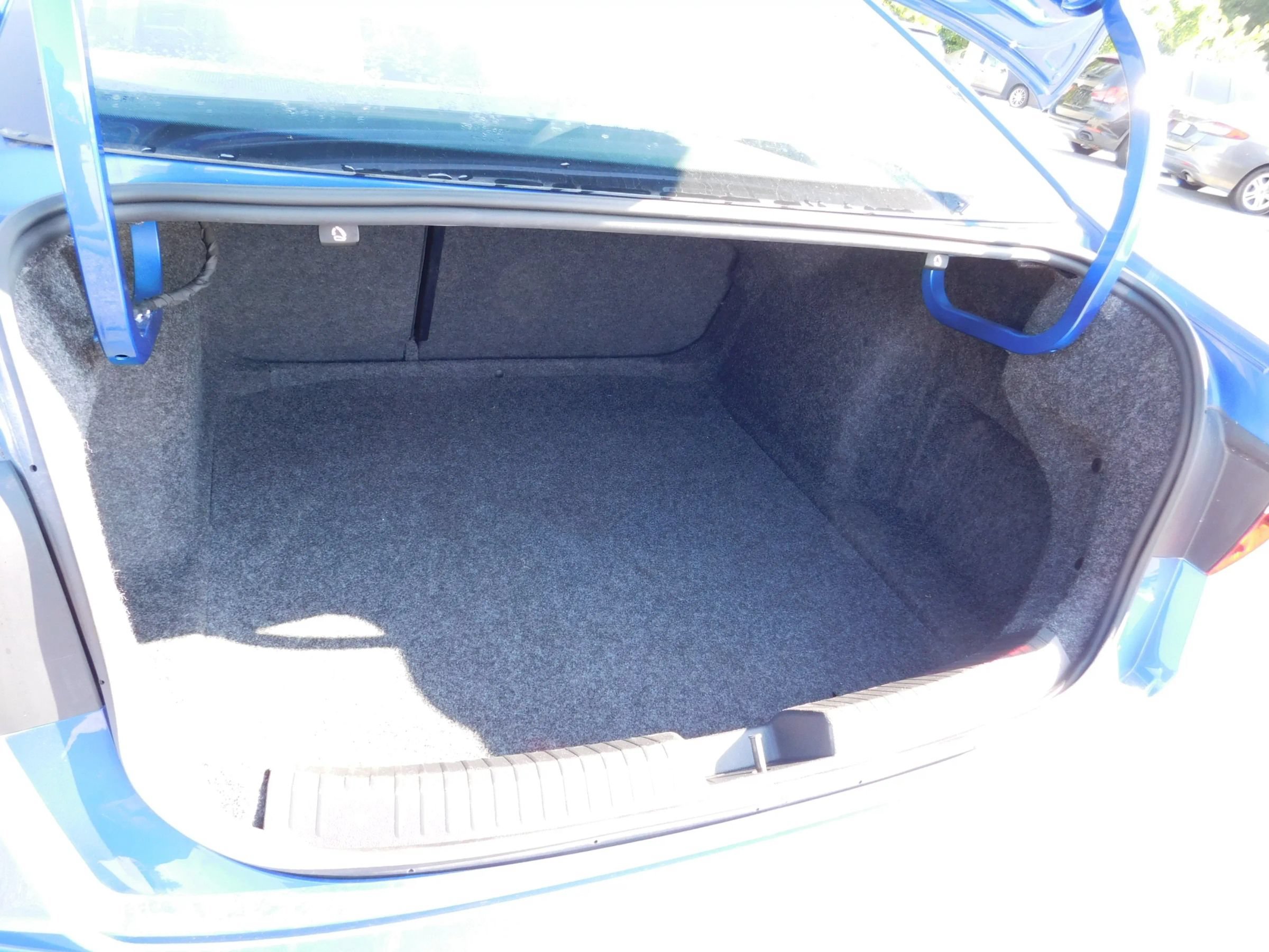 Used 2024 Volkswagen Jetta SE FWD image 10