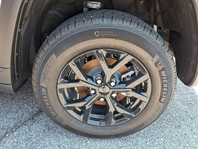New 2026 Jeep Grand Cherokee Altitude AWD/4WD image 5