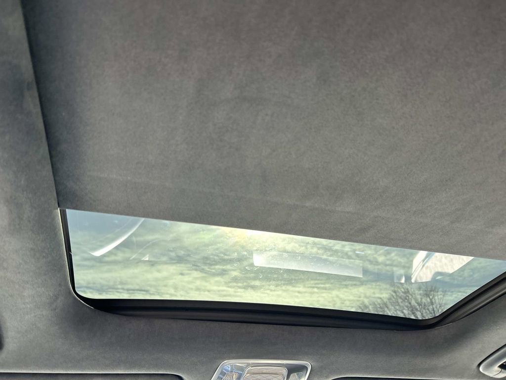 Used 2025 Genesis GV70 3.5T Sport w/ Sport Advanced Package image 31