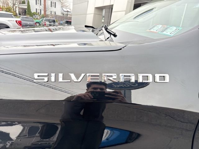 Used 2022 Chevrolet Silverado 1500 Custom image 10