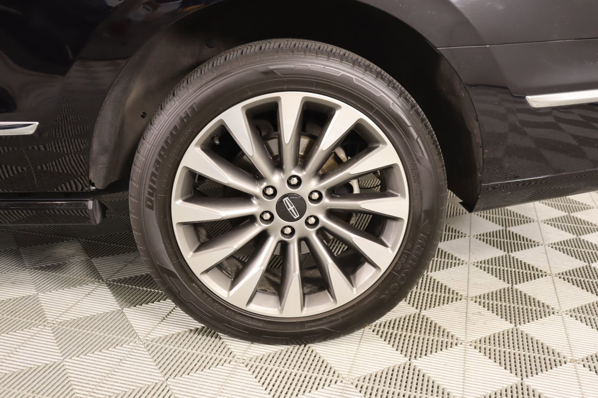 Used 2020 Lincoln Navigator Reserve w/ Luxury Package image 21