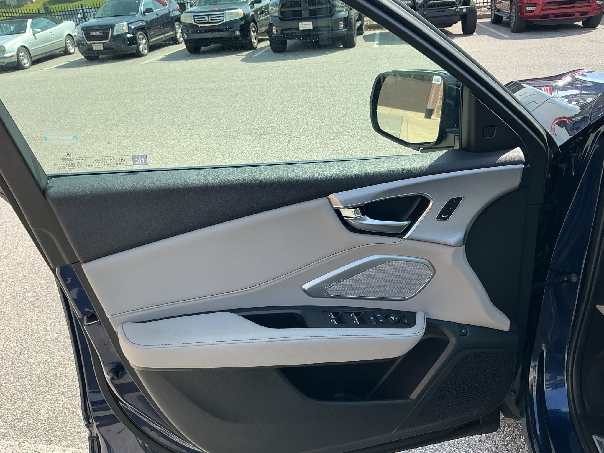 Used 2024 Acura RDX w/ Technology Package AWD/4WD image 12