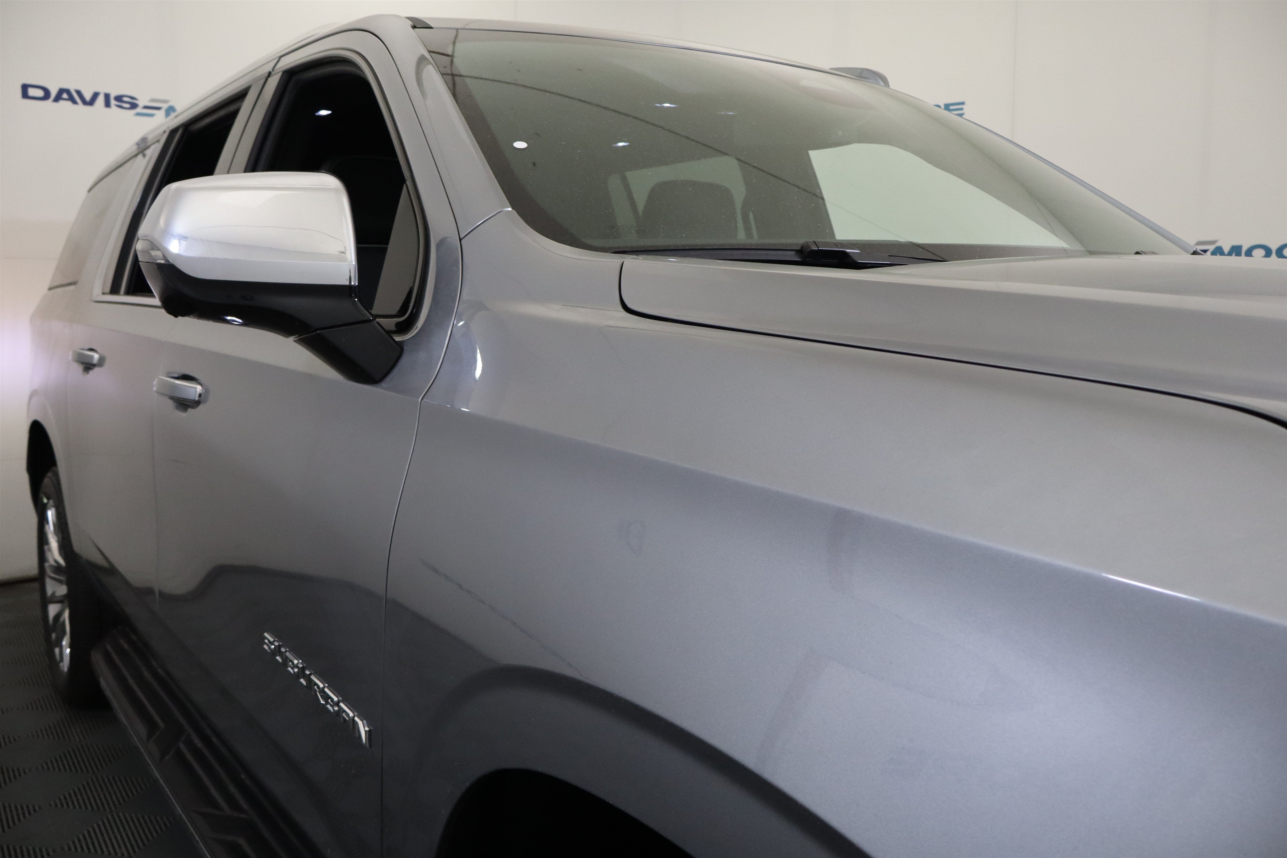 New 2026 Chevrolet Suburban Premier w/ Sun And Tow Package AWD/4WD image 4