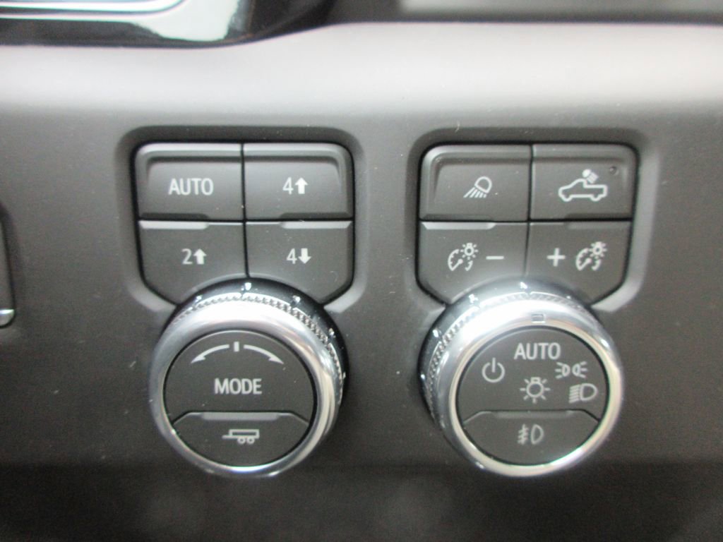 New 2026 GMC Sierra 3500 AT4 w/ AT4 Premium Plus Package AWD/4WD image 20