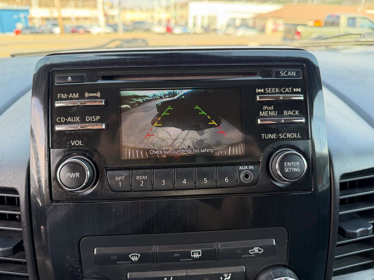 Used 2014 Nissan Titan SV w/ SV Value Truck Package image 10