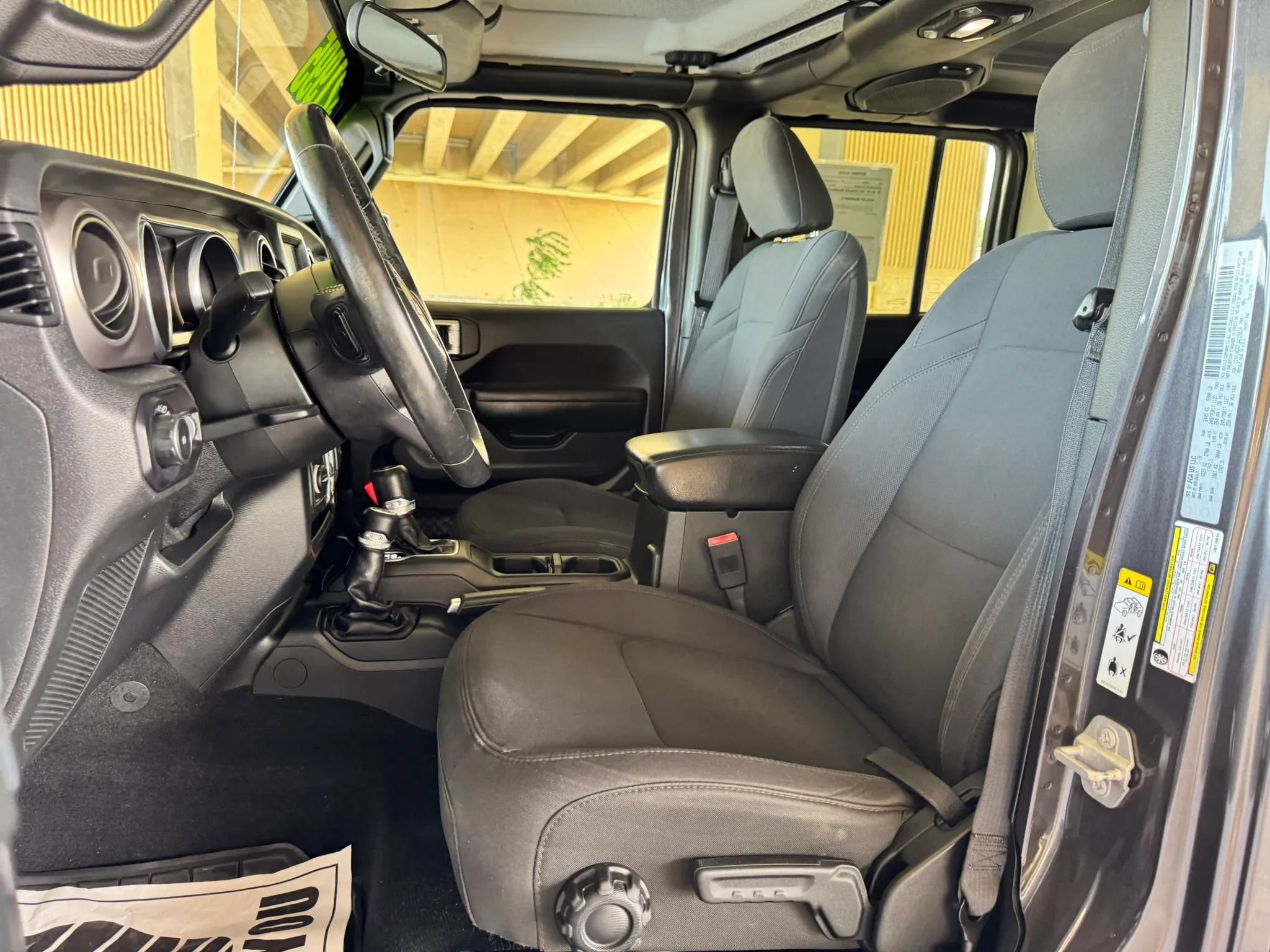 Used 2018 Jeep Wrangler Unlimited Sport S AWD/4WD image 12
