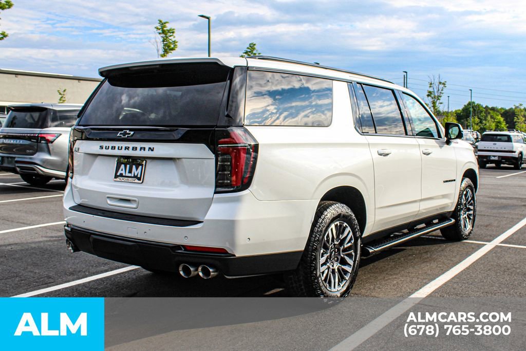 Used 2025 Chevrolet Suburban Z71 AWD/4WD image 6