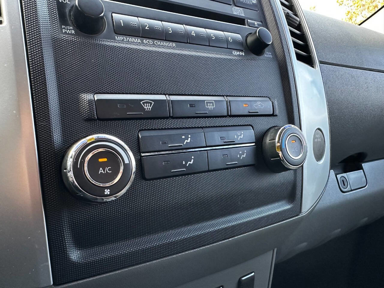 Used 2012 Nissan Frontier SV w/ Sport Appearance Pkg image 39