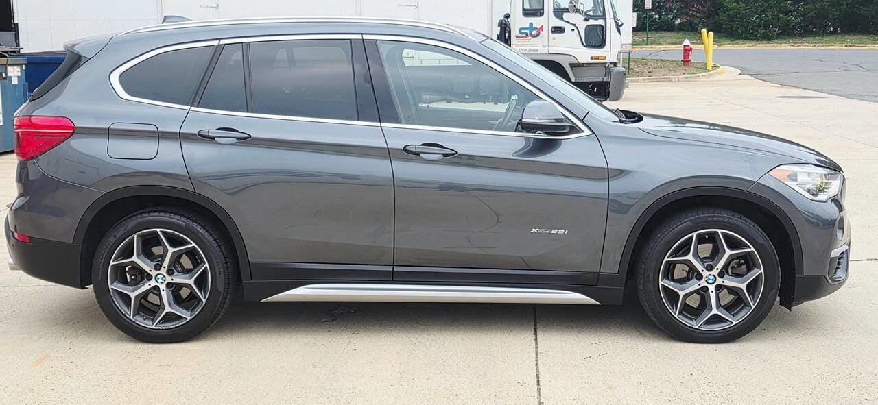 Used 2018 BMW X1 xDrive28i image 3