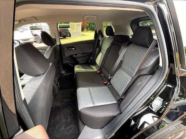 Certified 2023 Nissan Rogue SV AWD/4WD image 15