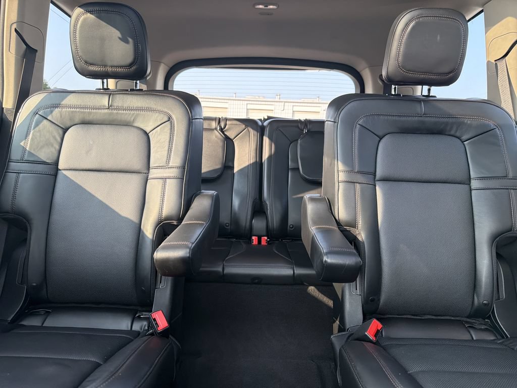 Certified 2023 Lincoln Aviator Grand Touring w/ Equipment Group 301A AWD/4WD image 21