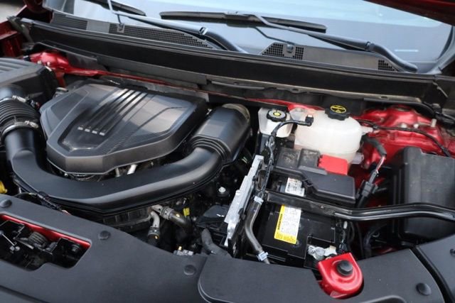 Used 2025 Chevrolet Traverse LT image 42