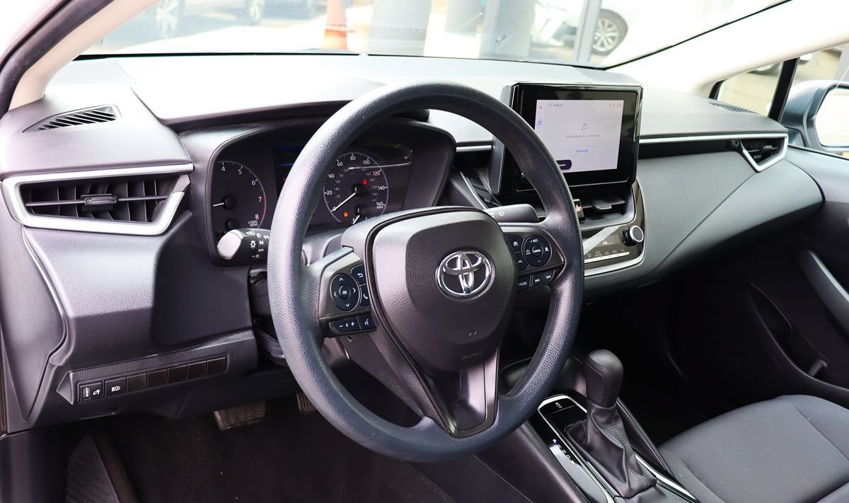 Used 2023 Toyota Corolla LE FWD image 37