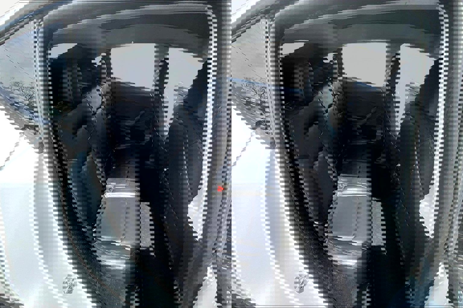 Used 2023 Tesla Model Y Long Range image 25