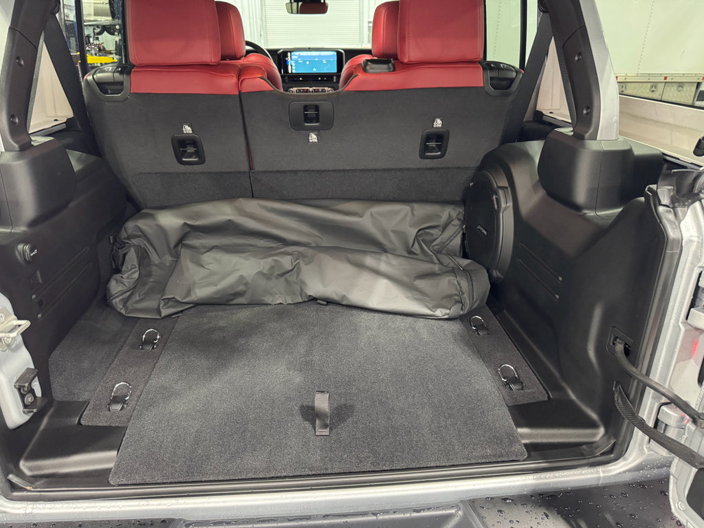 Used 2024 Jeep Wrangler Unlimited Rubicon 392 image 15