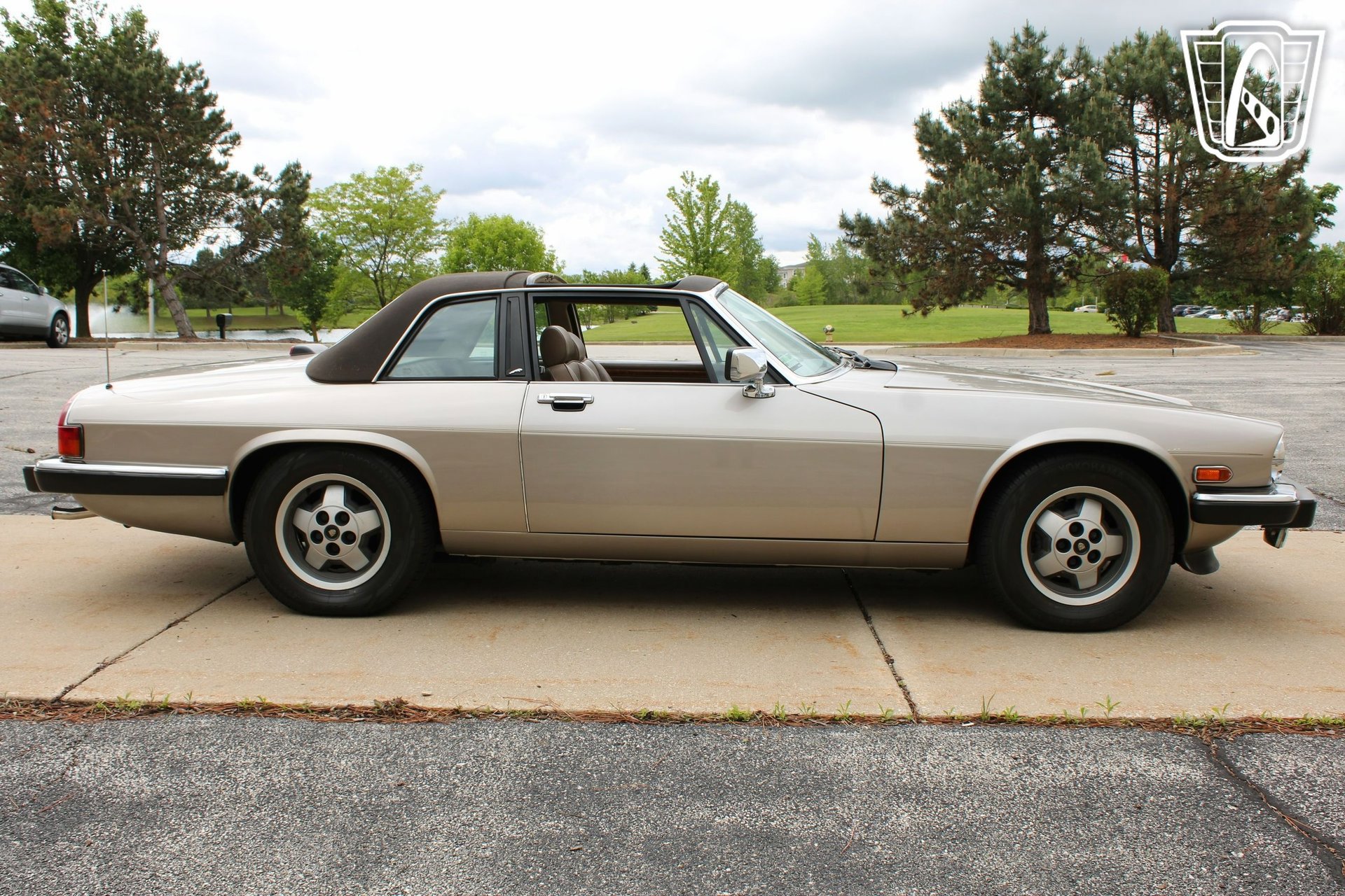 Used 1988 Jaguar XJS V12 Convertible image 14