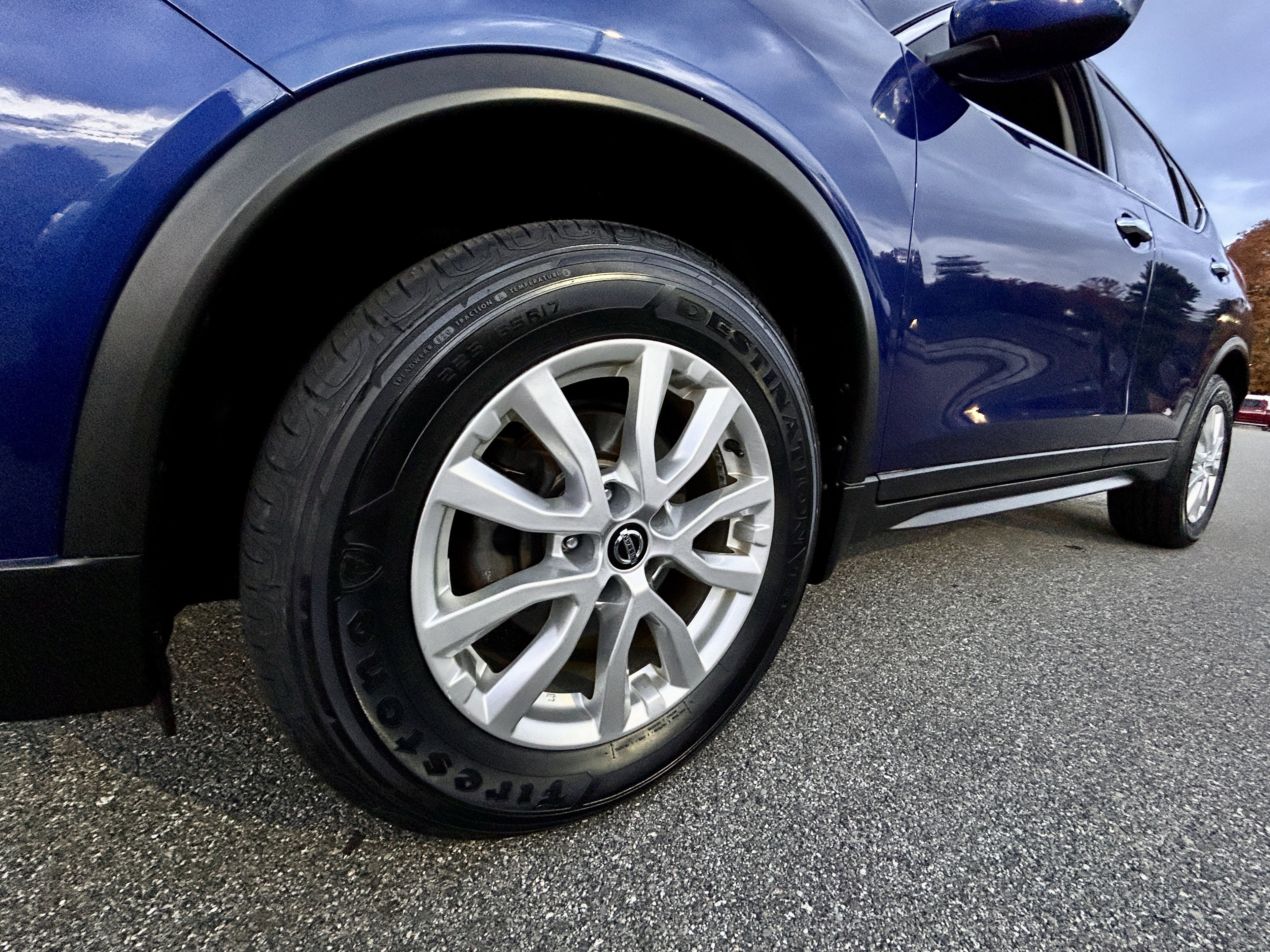 Used 2020 Nissan Rogue SV image 18