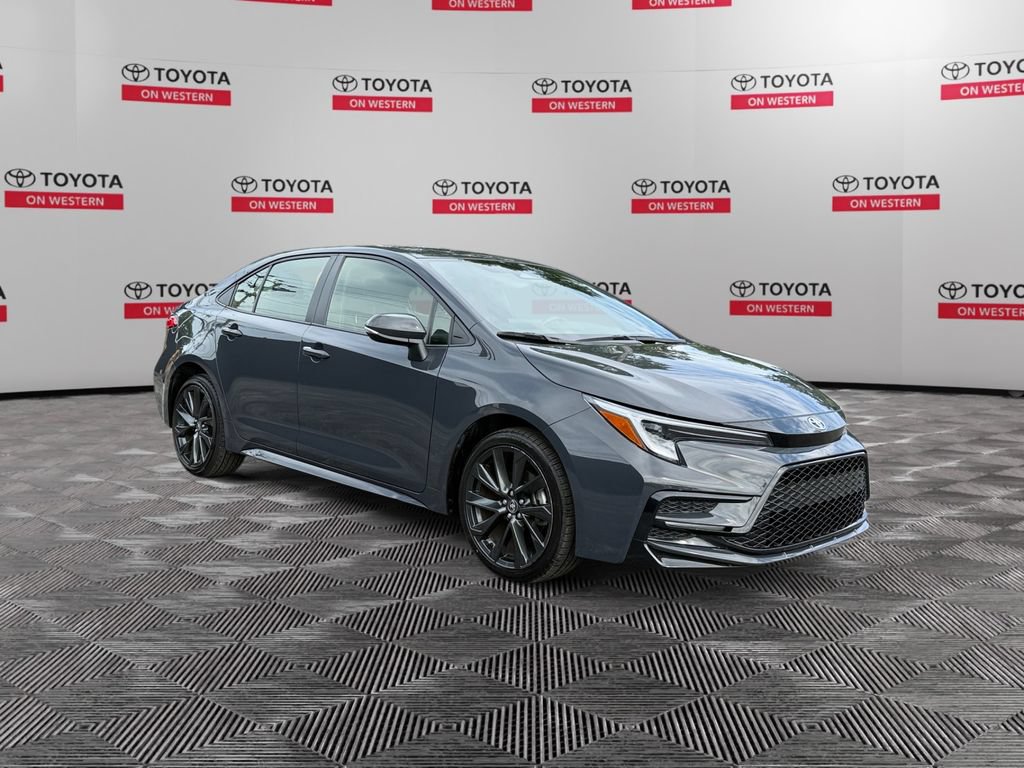 Certified 2025 Toyota Corolla SE FWD image 3
