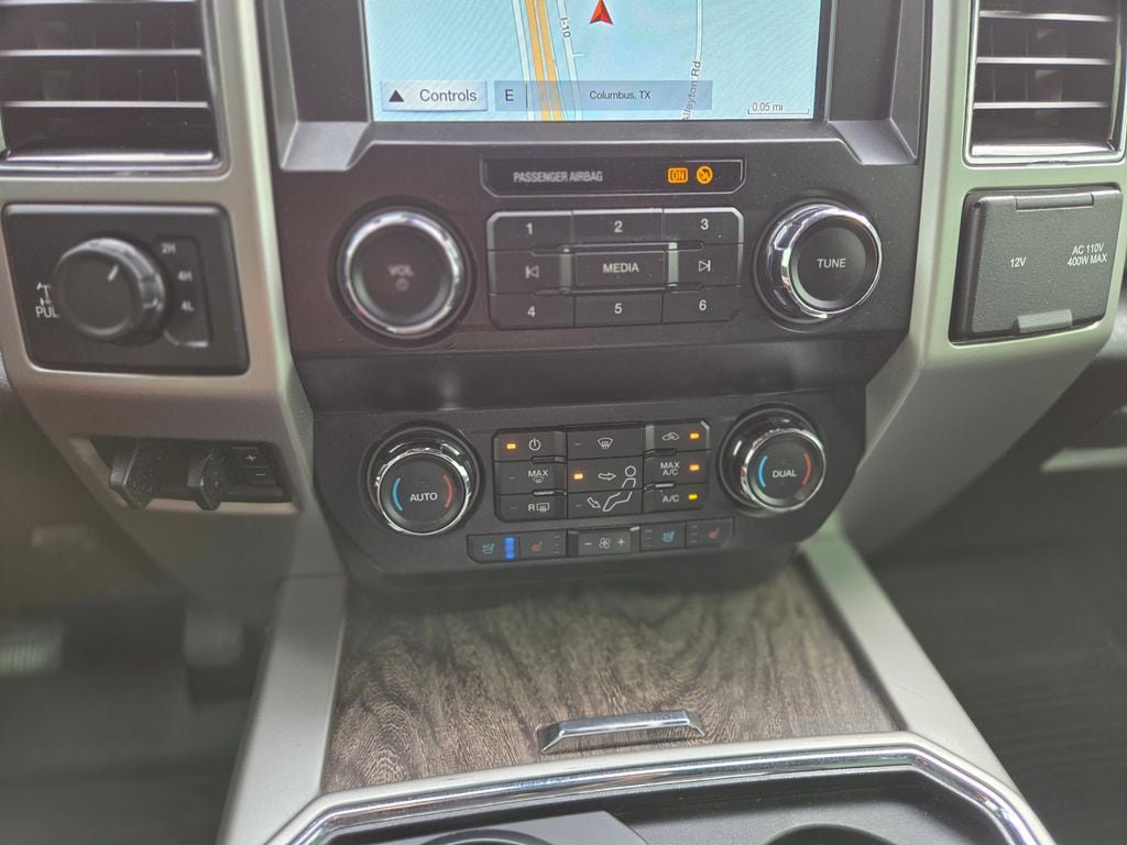 Used 2019 Ford F350 Lariat w/ Lariat Ultimate Package AWD/4WD image 22