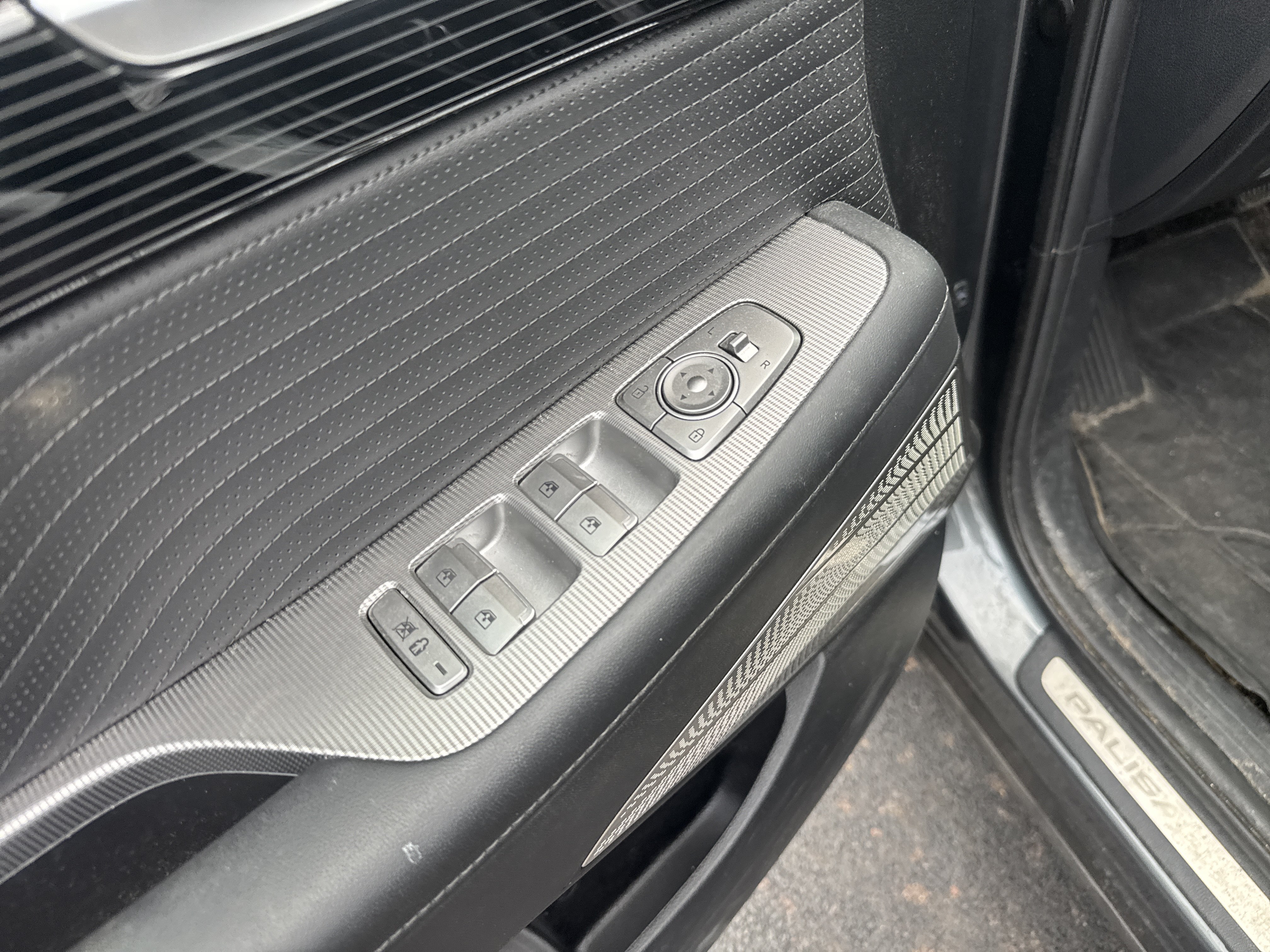 Used 2023 Hyundai Palisade Calligraphy w/ Cargo Package AWD/4WD image 24