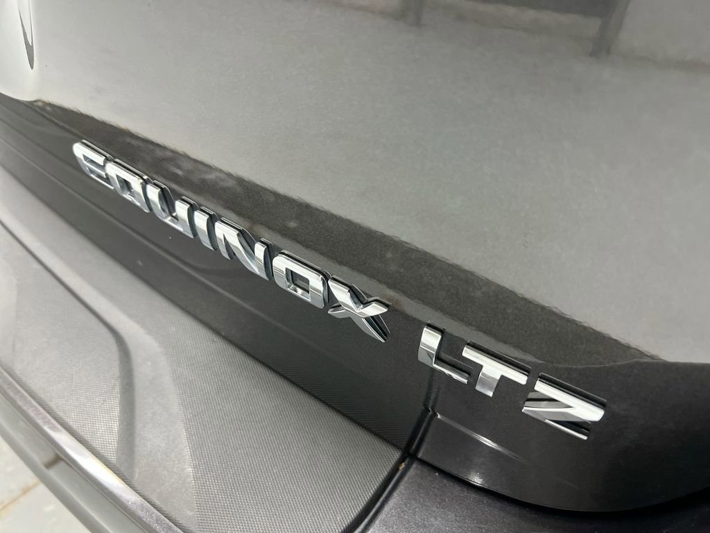 Used 2016 Chevrolet Equinox LTZ w/ Enhanced Convenience Package image 25
