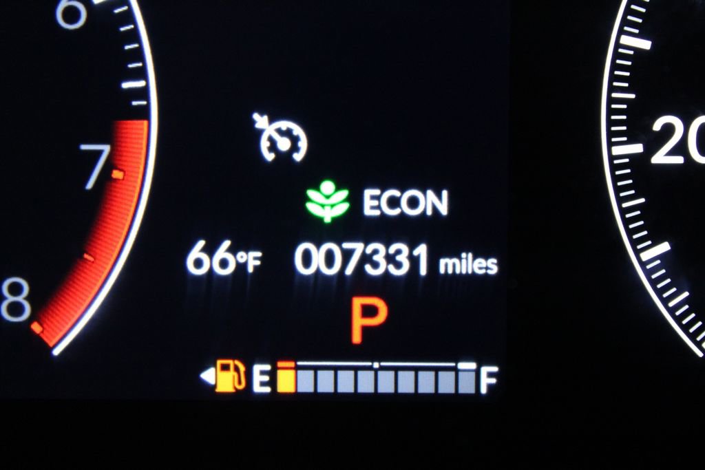 Used 2025 Honda HR-V Sport image 32