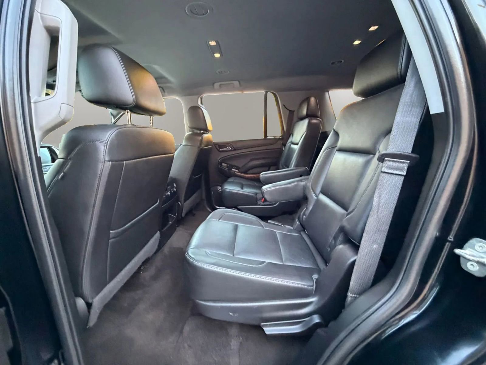 Used 2018 Chevrolet Tahoe Premier RWD image 28