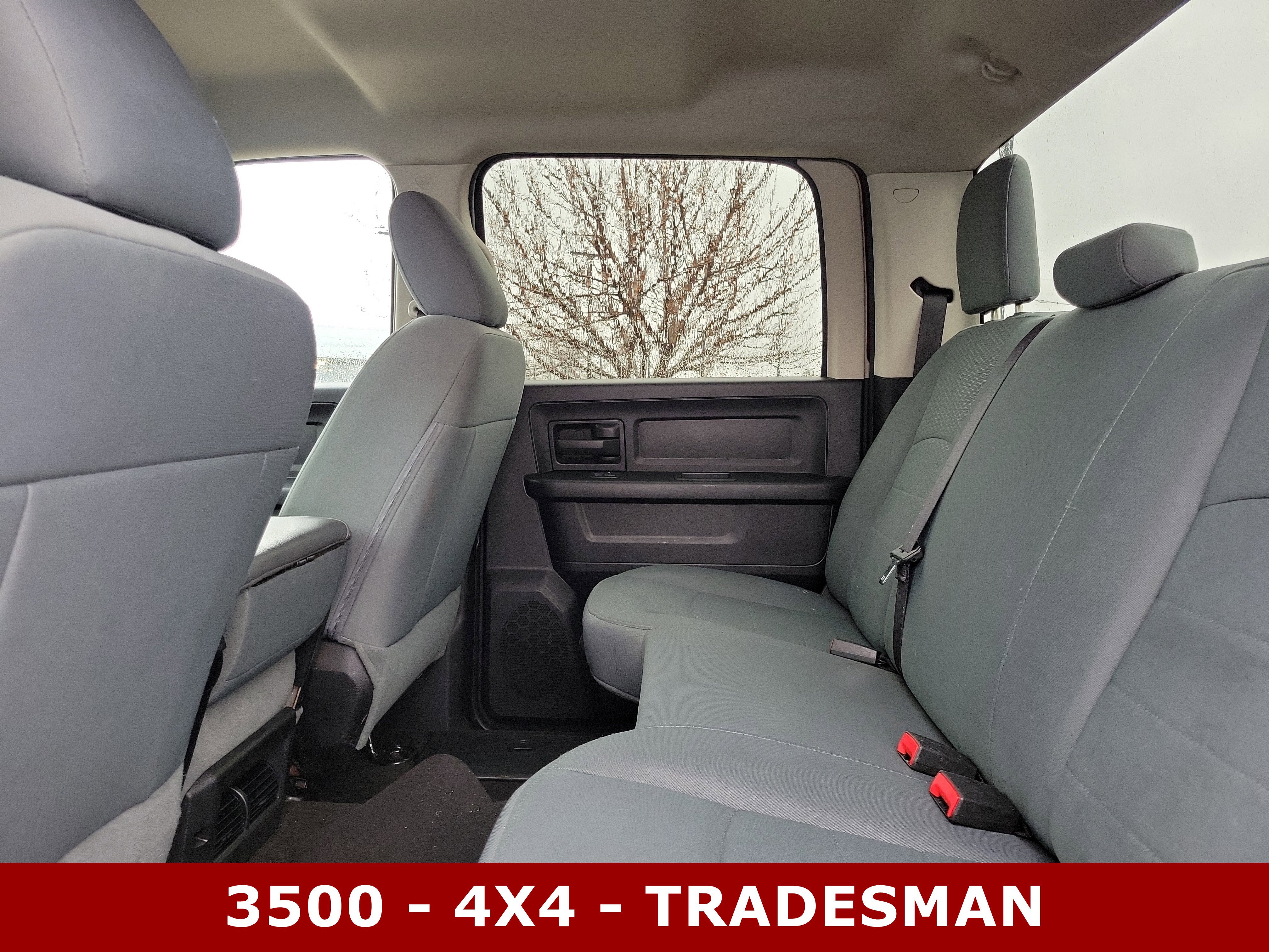 Used 2017 RAM 3500 Tradesman w/ Chrome Appearance Group image 11