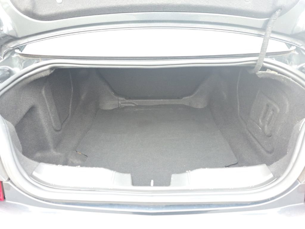 Used 2016 Chevrolet Camaro SS RWD image 14