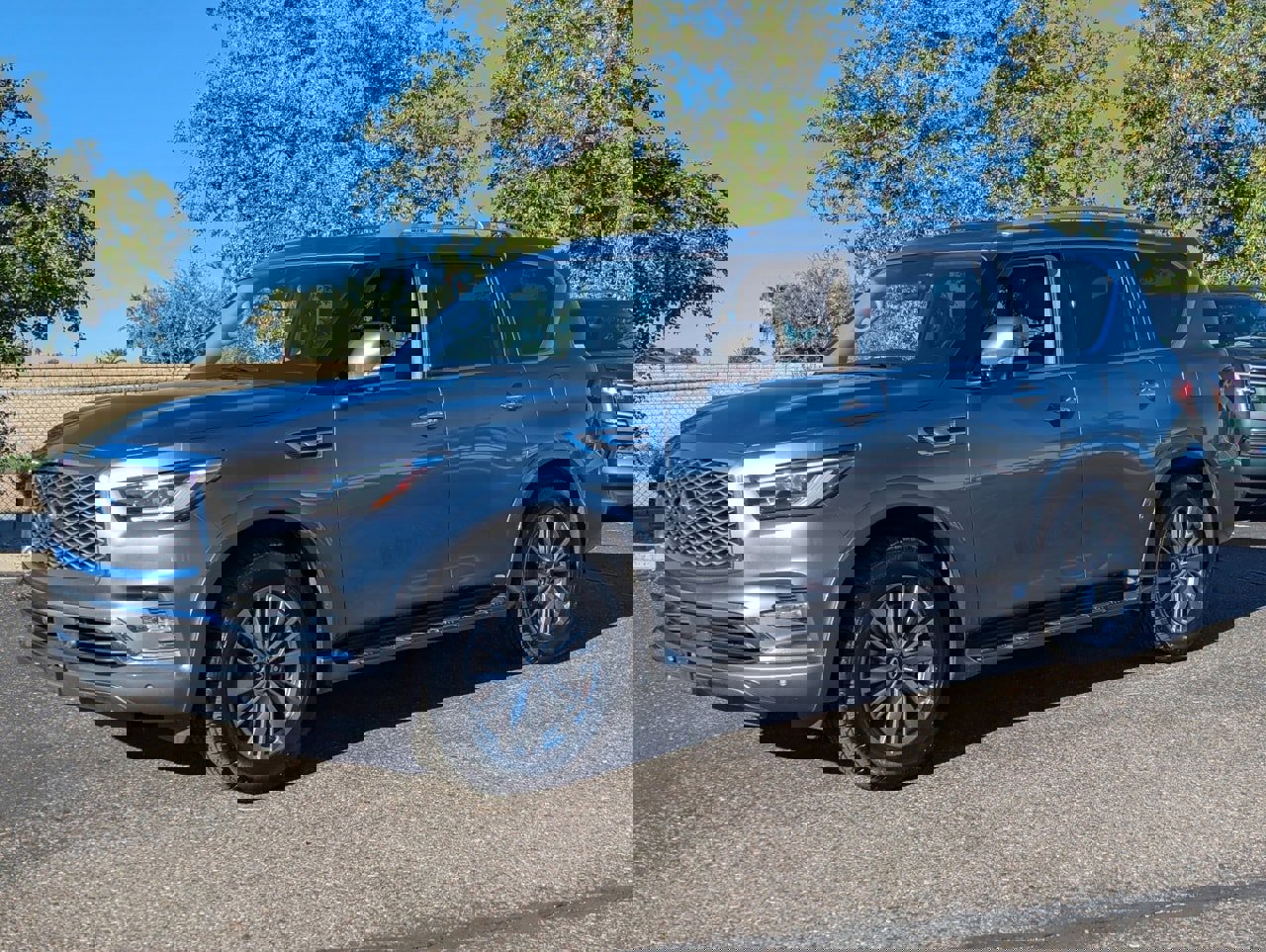 Used 2021 INFINITI QX80 Luxe image 2