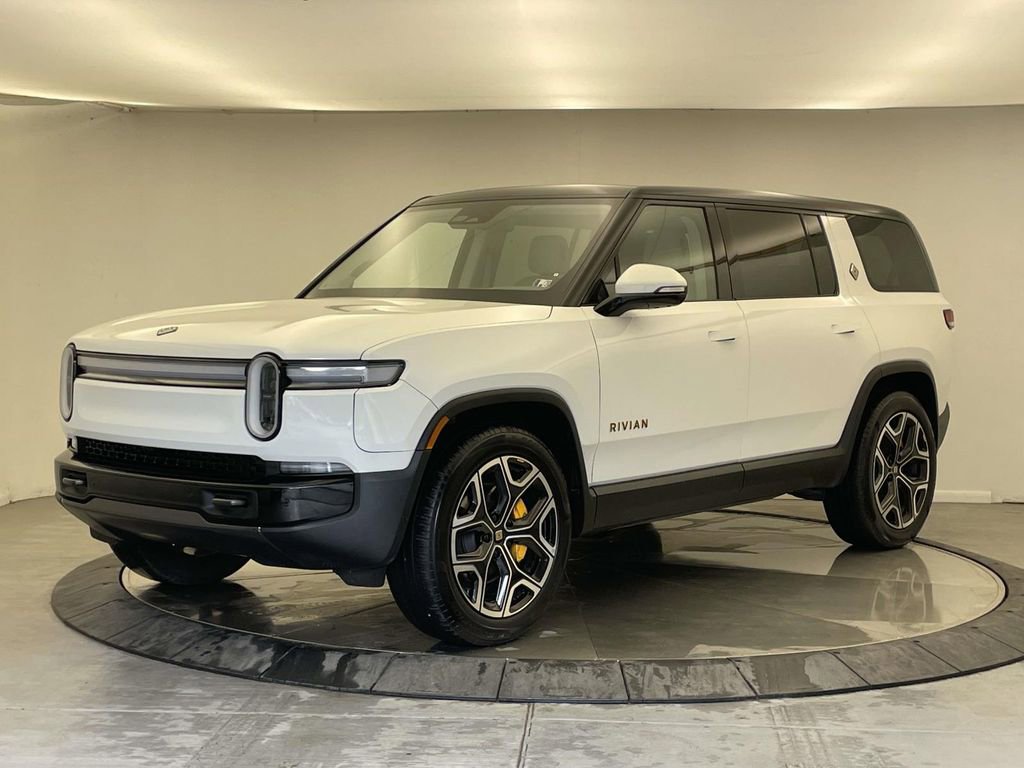 Used 2025 Rivian R1S Premium