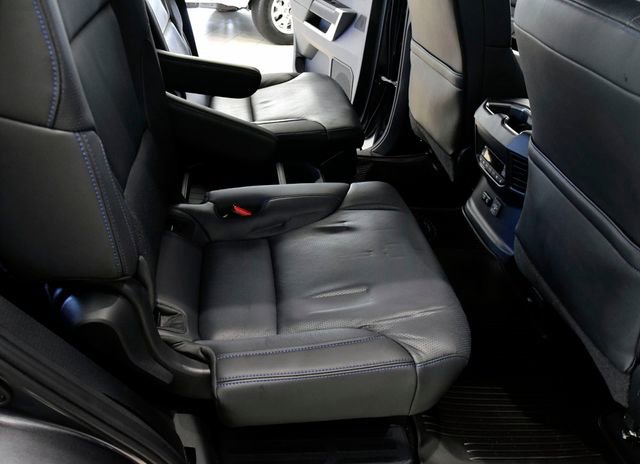 Used 2024 Toyota Sequoia Platinum image 9