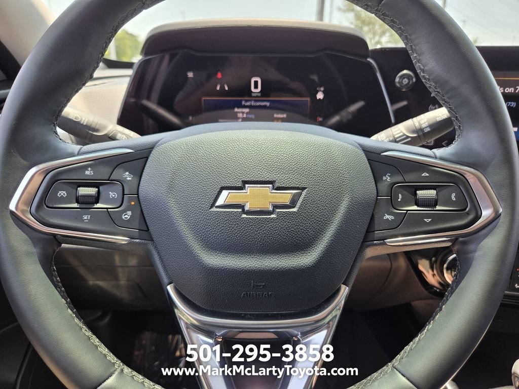 Used 2025 Chevrolet Trax LT w/ Driver Confidence Package FWD image 21