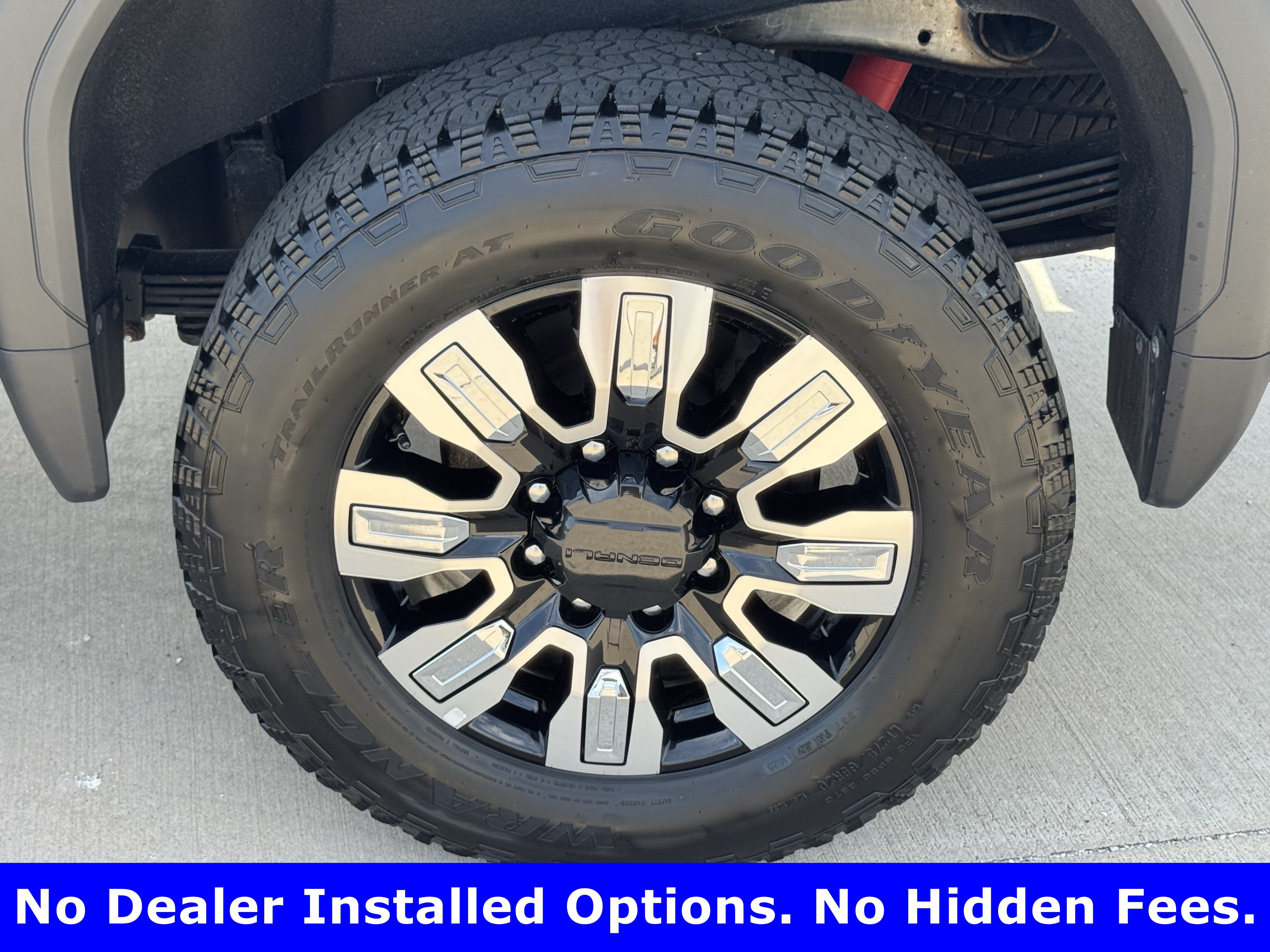 Used 2025 GMC Sierra 2500 Denali AWD/4WD image 10