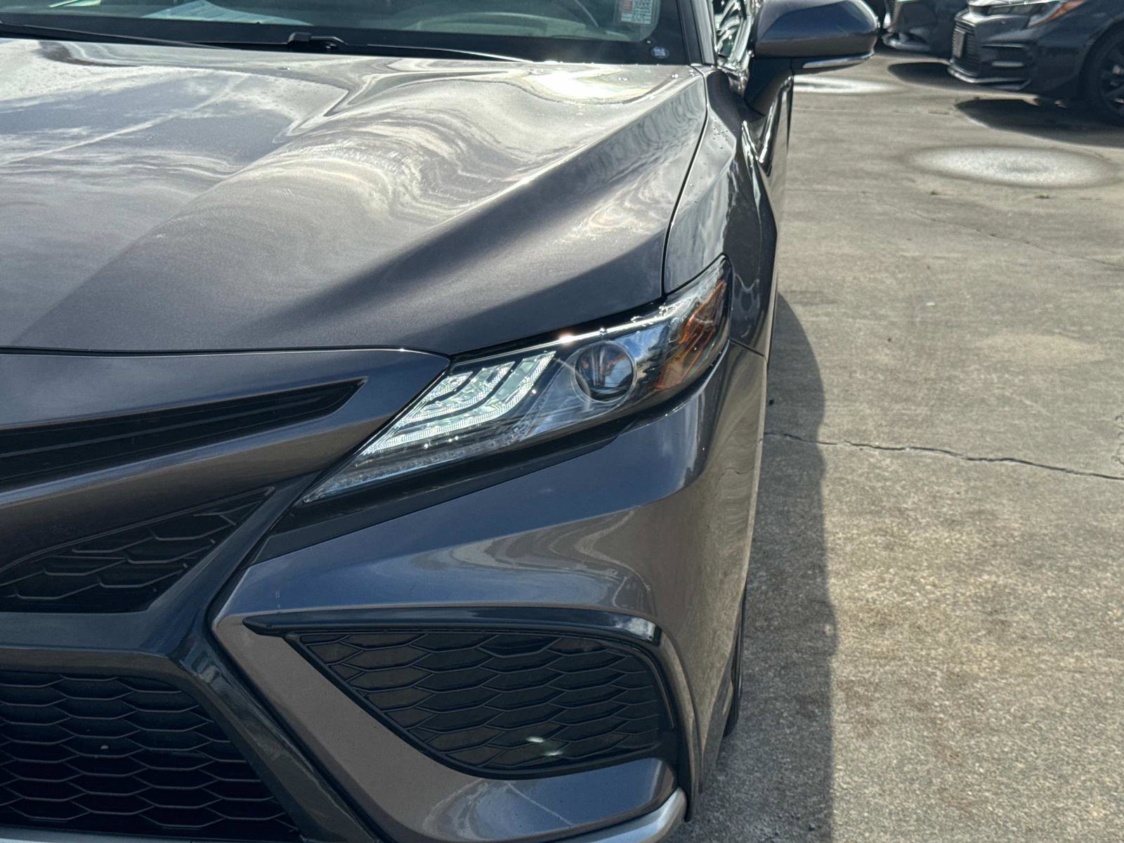 Used 2023 Toyota Camry XSE image 9