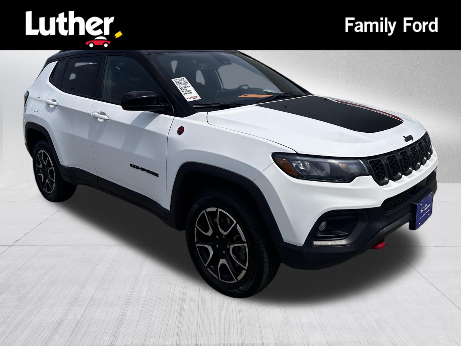 Used 2024 Jeep Compass Trailhawk