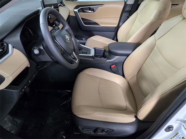 Used 2025 Toyota RAV4 XLE Premium w/ Weather Package image 13