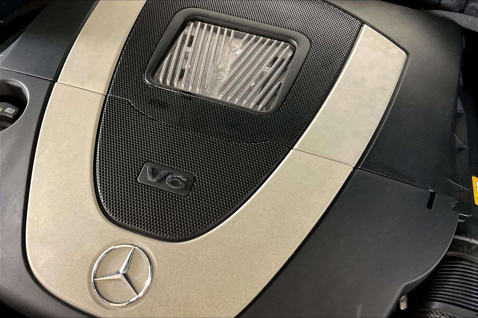 Used 2011 Mercedes-Benz E 350 4MATIC Sedan image 31