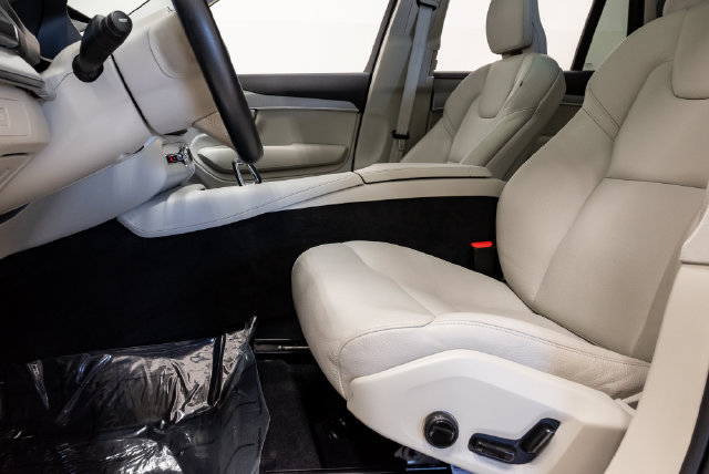 Used 2024 Volvo XC90 B5 Core AWD/4WD image 10