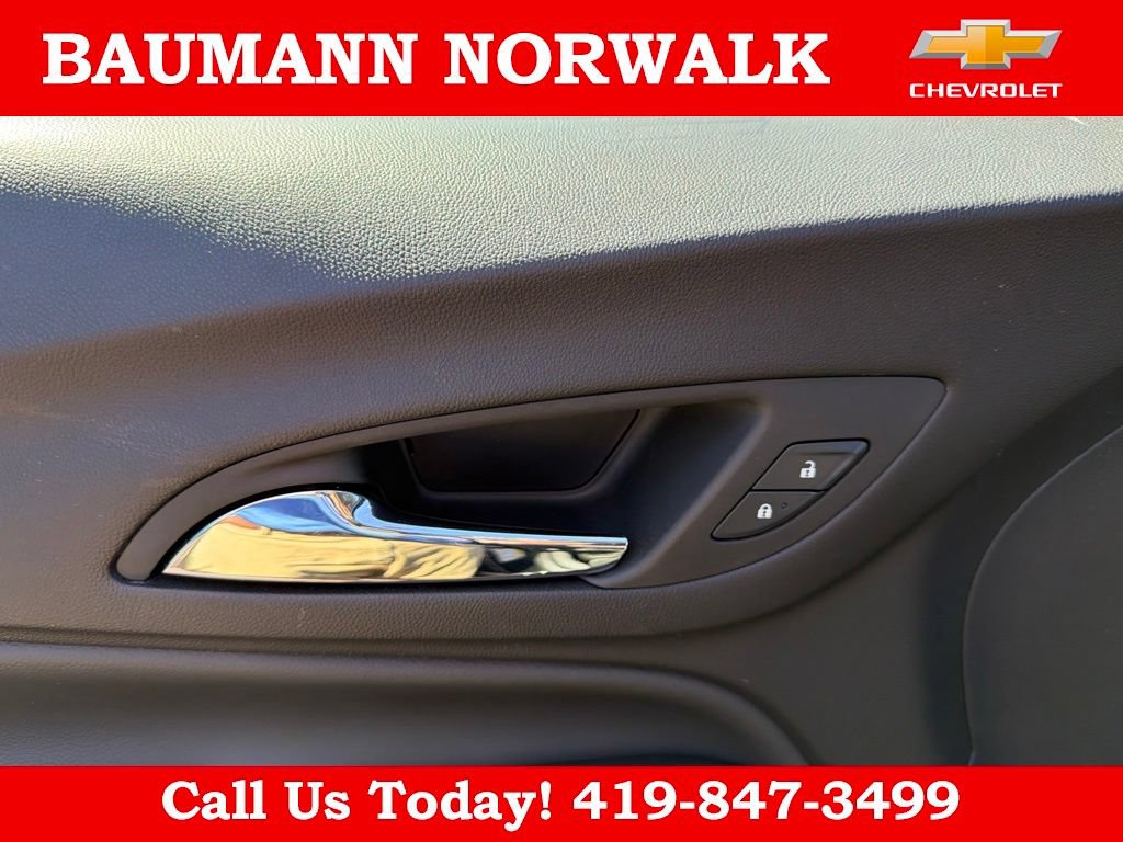 Used 2023 Chevrolet Equinox LT FWD image 16