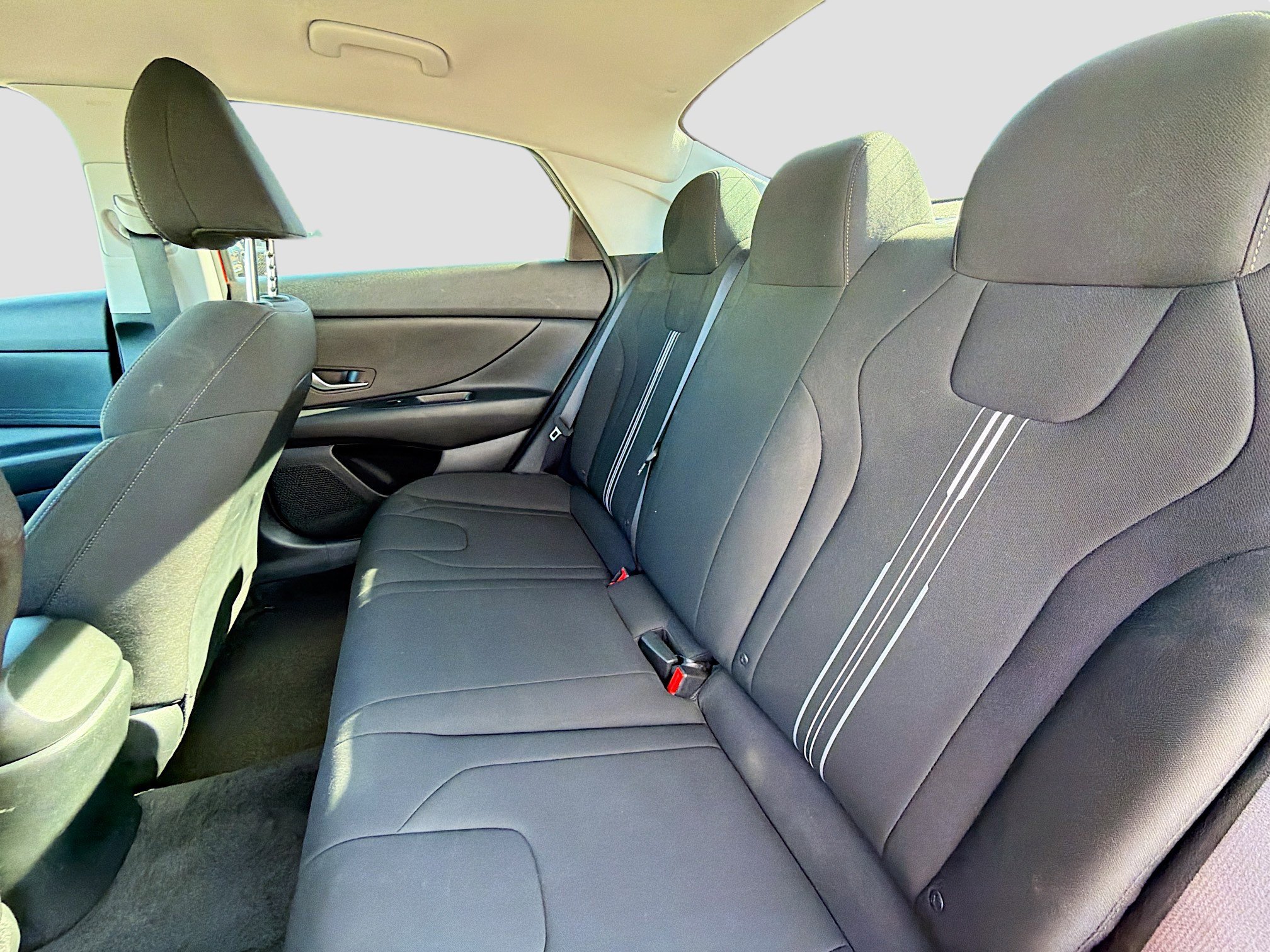 Used 2022 Hyundai Elantra SEL FWD image 18