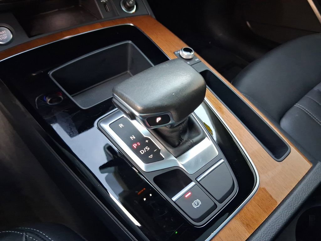 Used 2023 Audi Q5 2.0T Premium w/ Convenience Package image 23