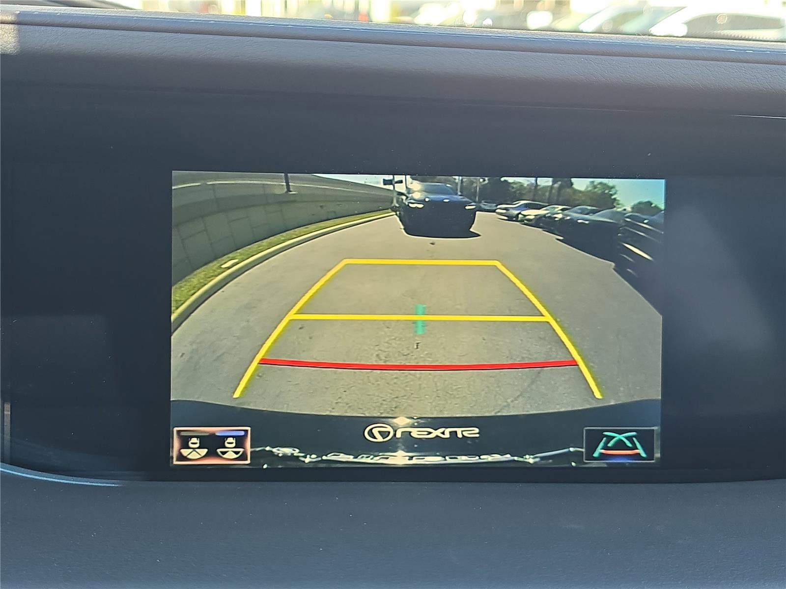 Used 2018 Lexus LS 500h w/ Accessory Package (Z2) image 20